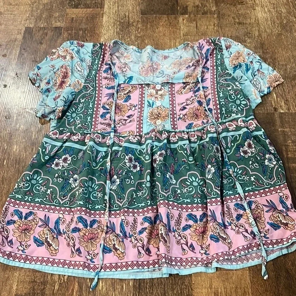 multicolored top size medium - Picture 1 of 5